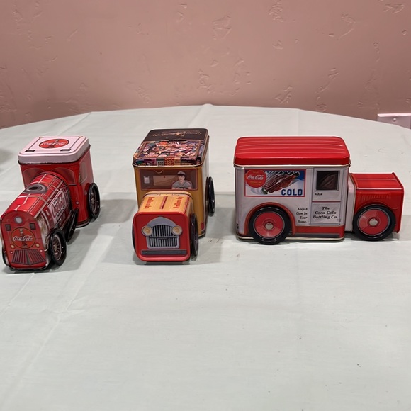 Three Coca-Cola Tins - Picture 7 of 7